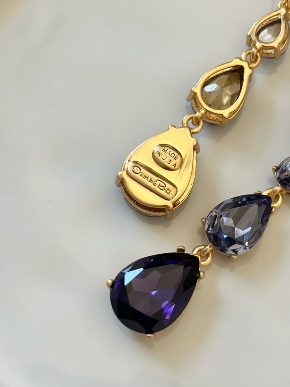 Oscar de la Renta Purple Crystal Chandelier Drop Earrings Statement Earrings - Picture 3 of 3